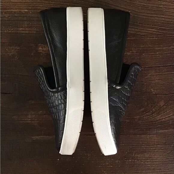 LOGO Lori Goldstein Slip-on Sneakers Embossed Croc - Picture 6 of 8